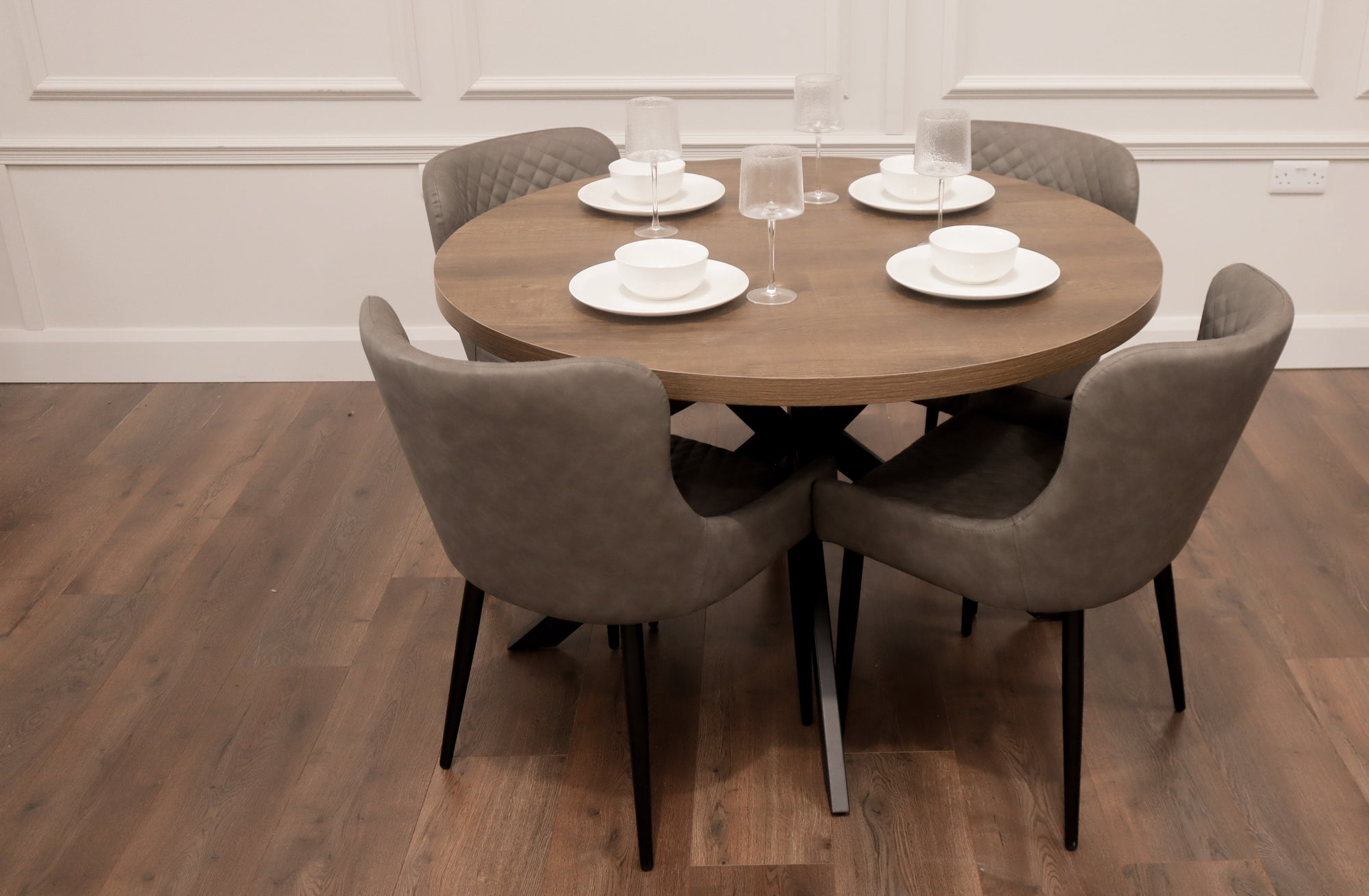 Pan Dark 1.2m + 4 Diamond Grey PU Chairs