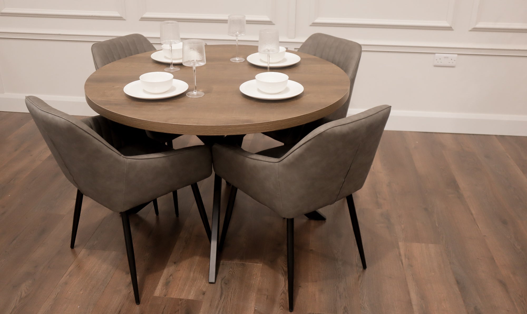 Pan Dark 1.2m + 4 EZ Grey PU Chairs