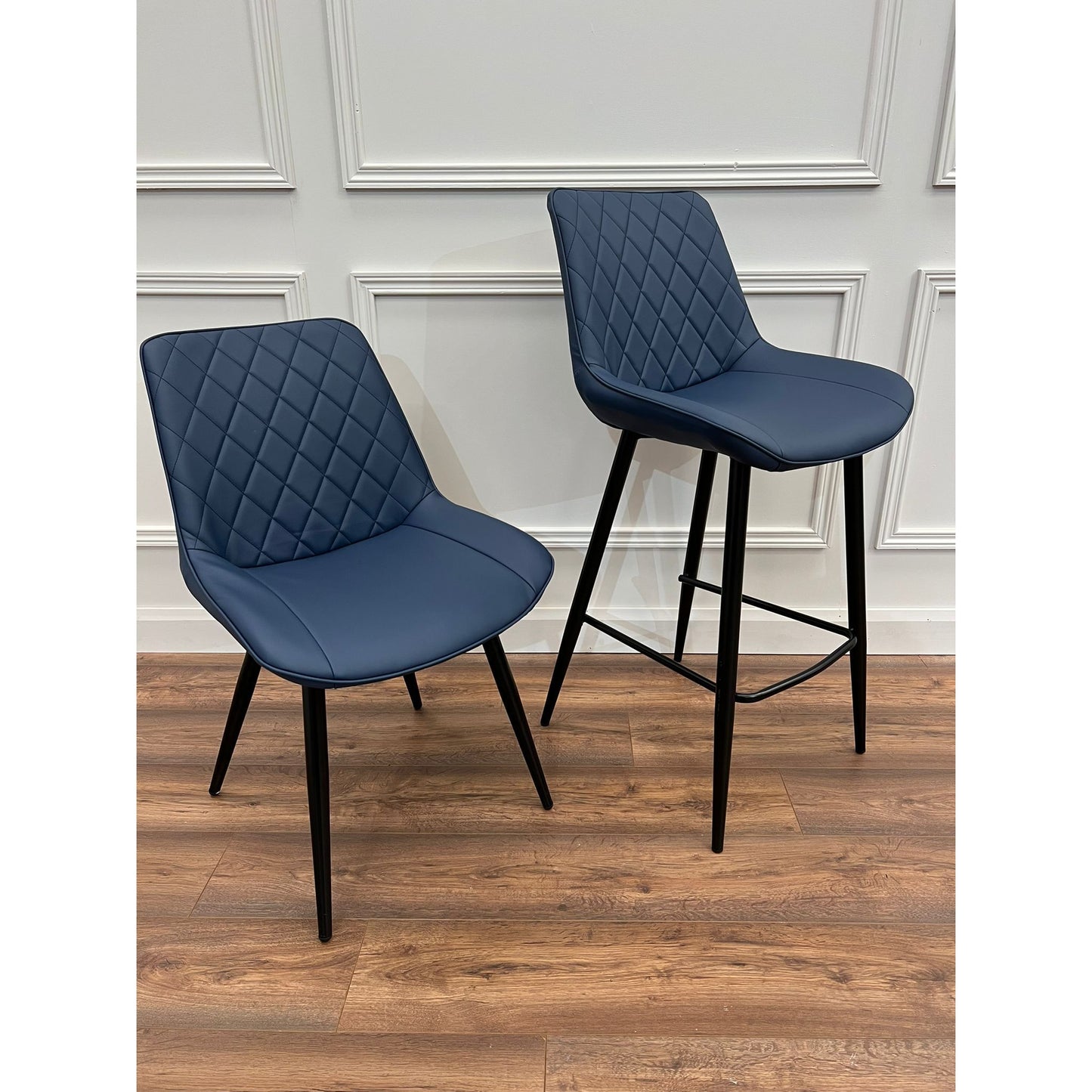 Selena - Navy leatherette Barstool