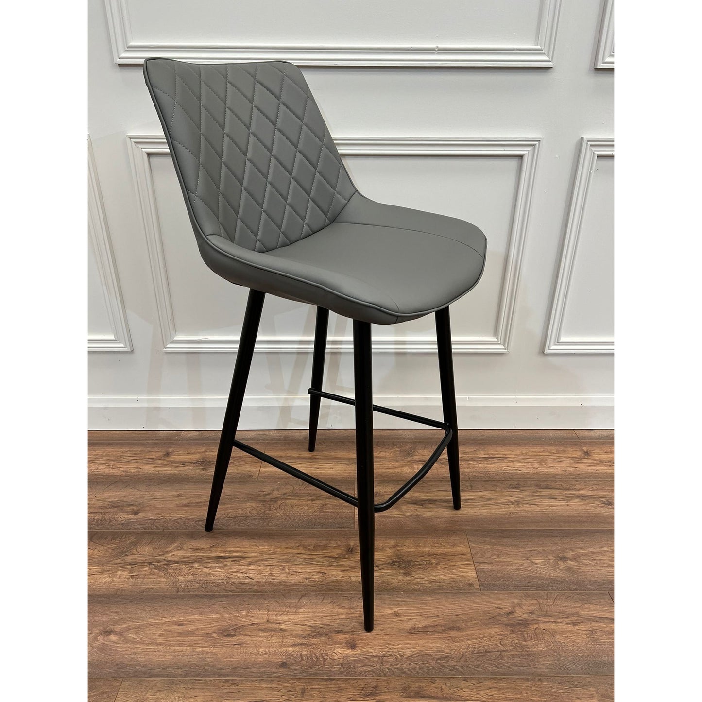 Selena - Grey leatherette Barstool