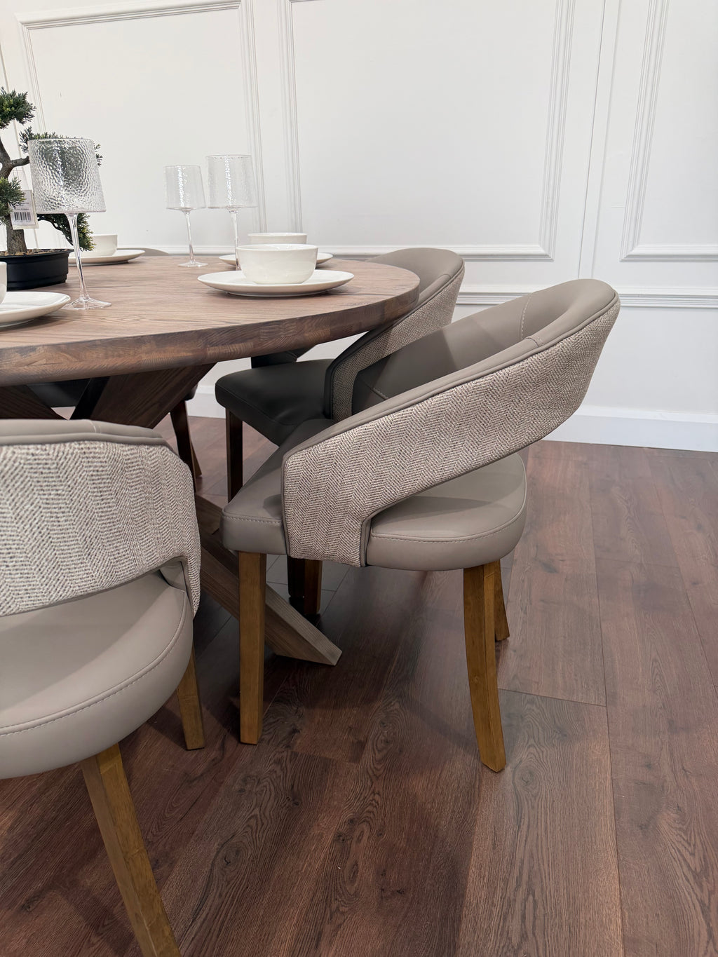 Ashley 1.5m Round Solid Oak Dining Set with 6 Willow Taupe Chairs