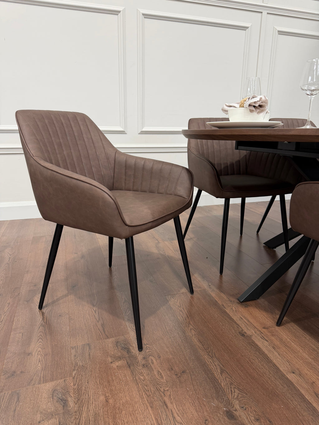 New York dark oak round extending dining table with 4 EZ brown PU chairs - photo 5