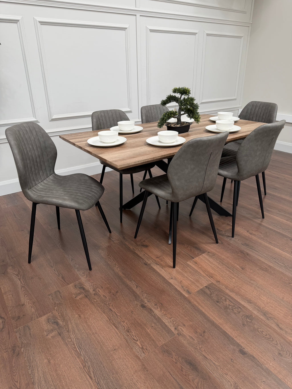 Epsom Rustic Oak 1.6m + 6 Lyra Chairs Grey PU