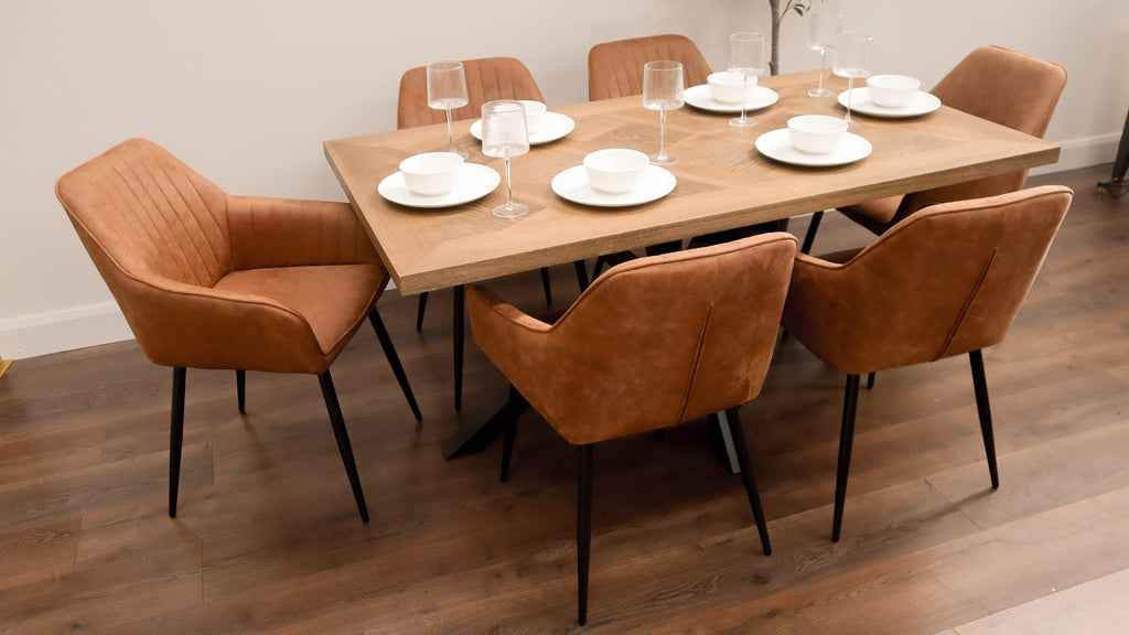 Hugo 1.6m Medium Oak Veneer+ 6 EZ Tan Suede Chairs