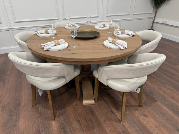 Westbury 1.55m round oak dining table with 6 Willow cream chairs - photo 2