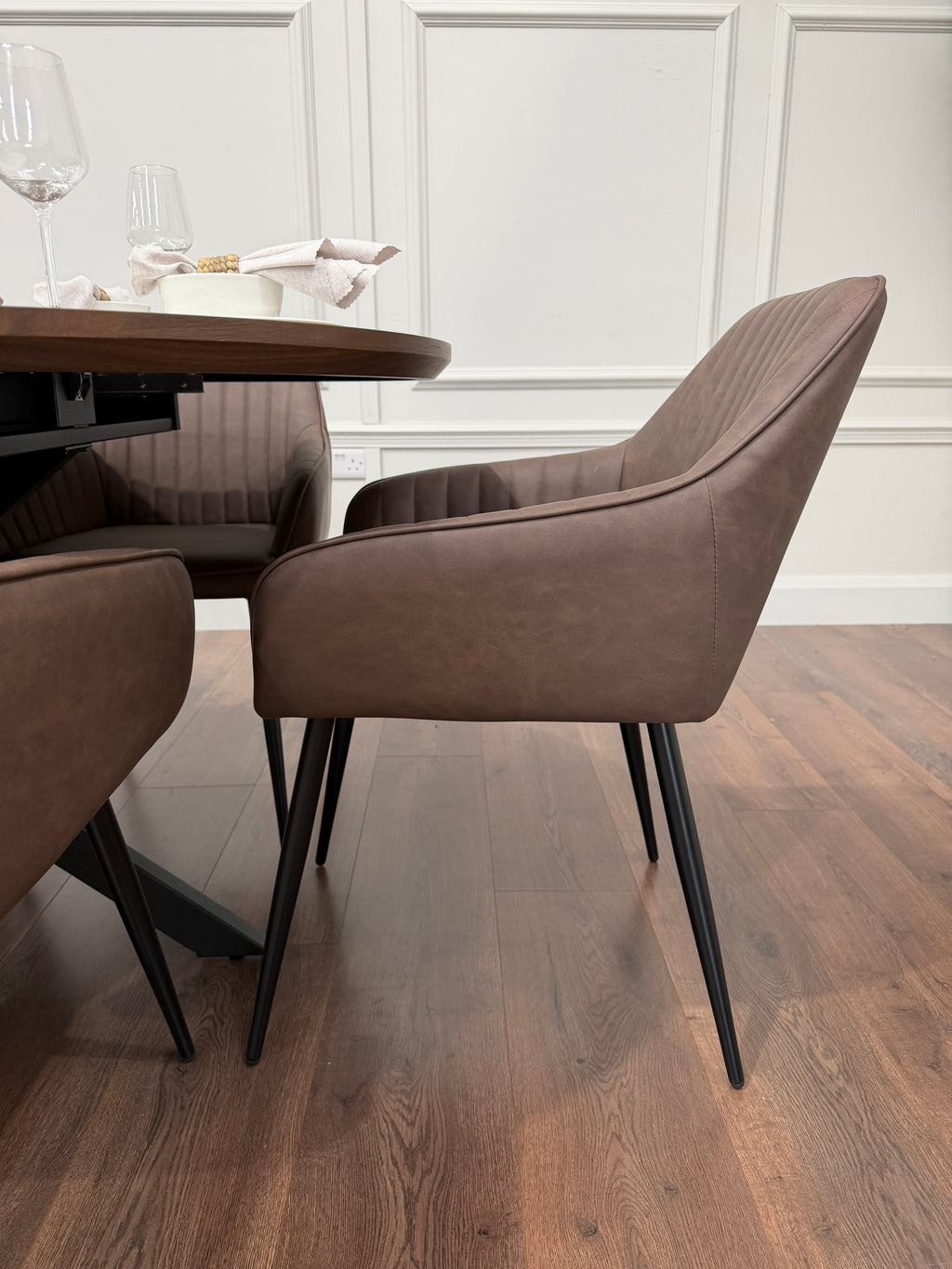 New York dark oak round extending dining table with 4 EZ brown PU chairs - photo 6