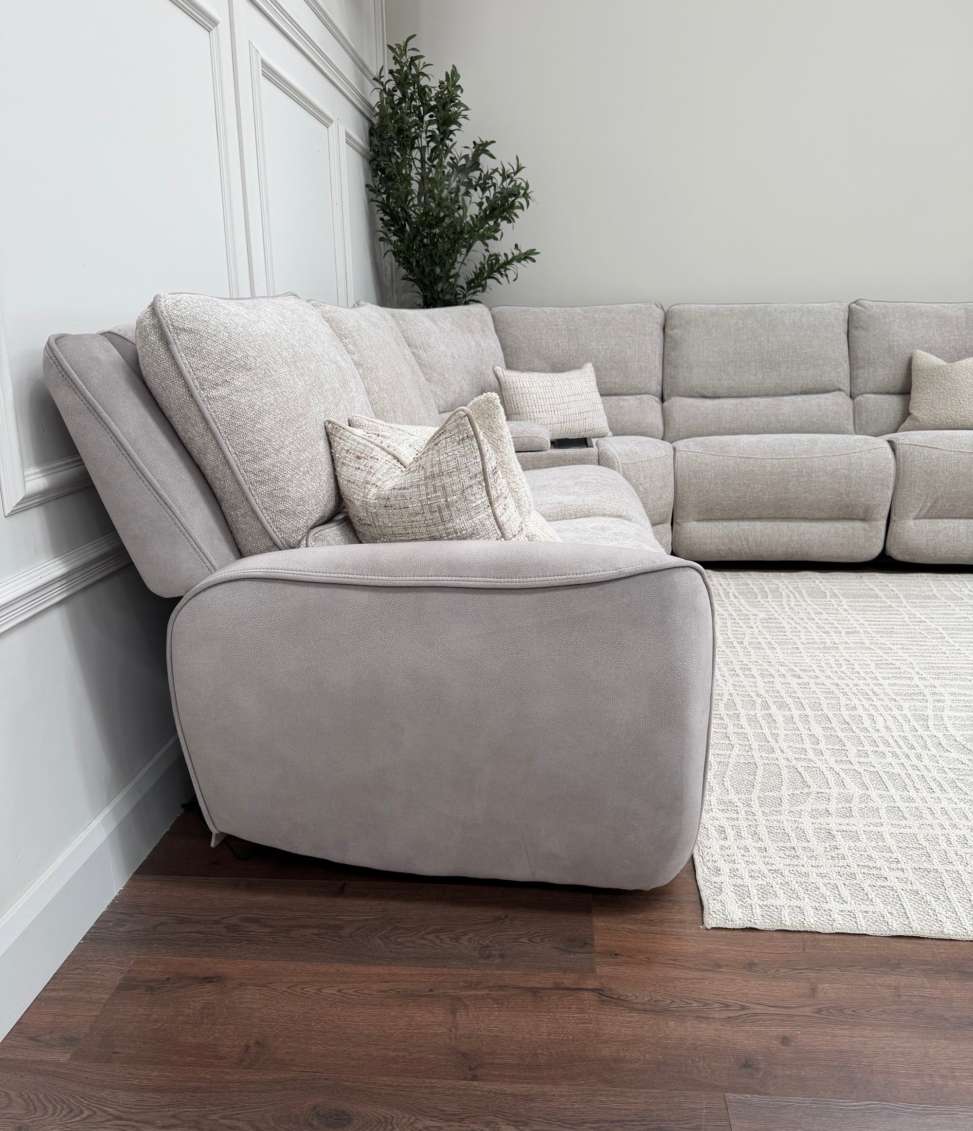 Belgrave Power Recliner - Dove & Stone