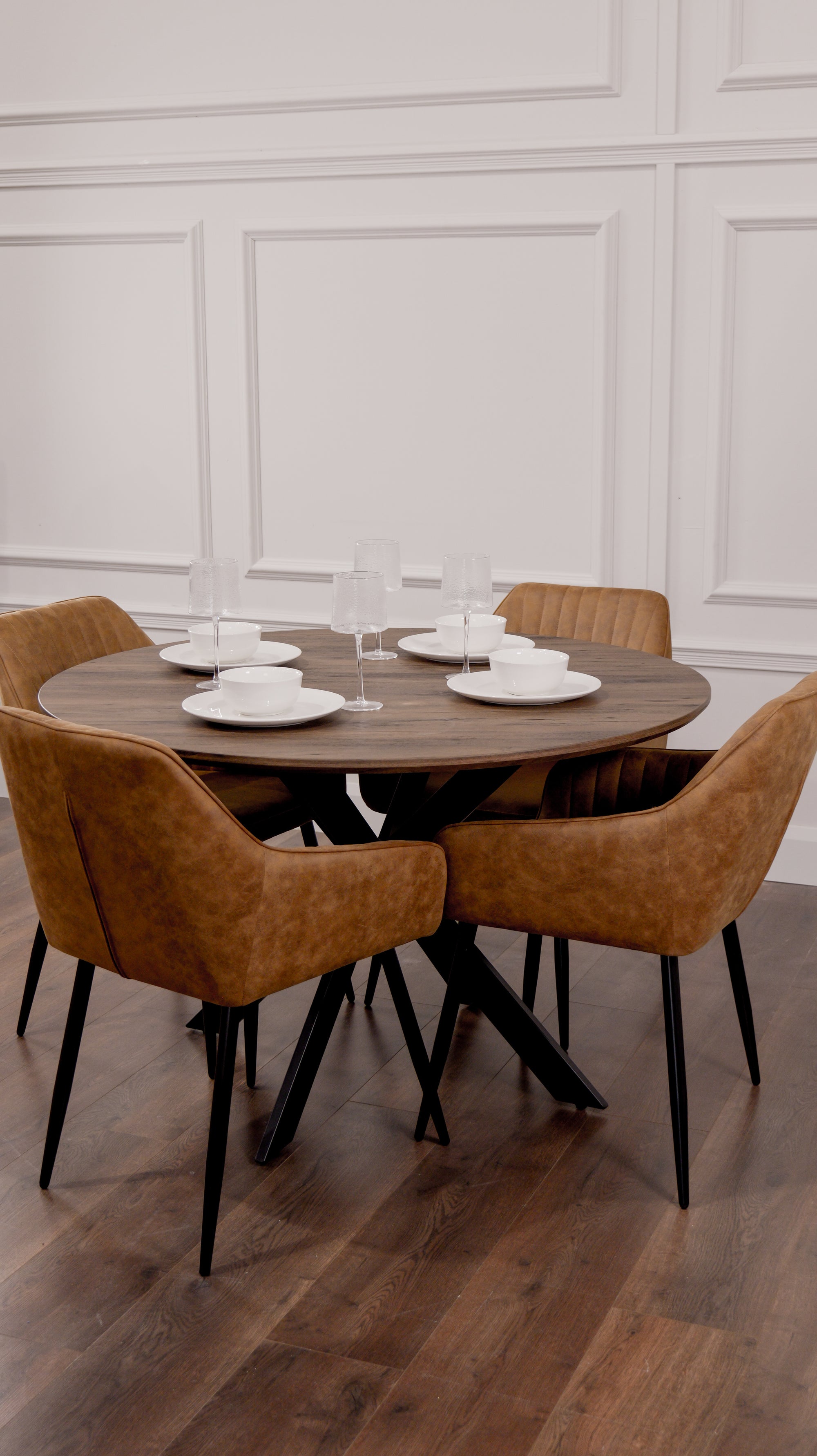 Epsom Dark Oak 1.2m + 4 EZ Tan Suede