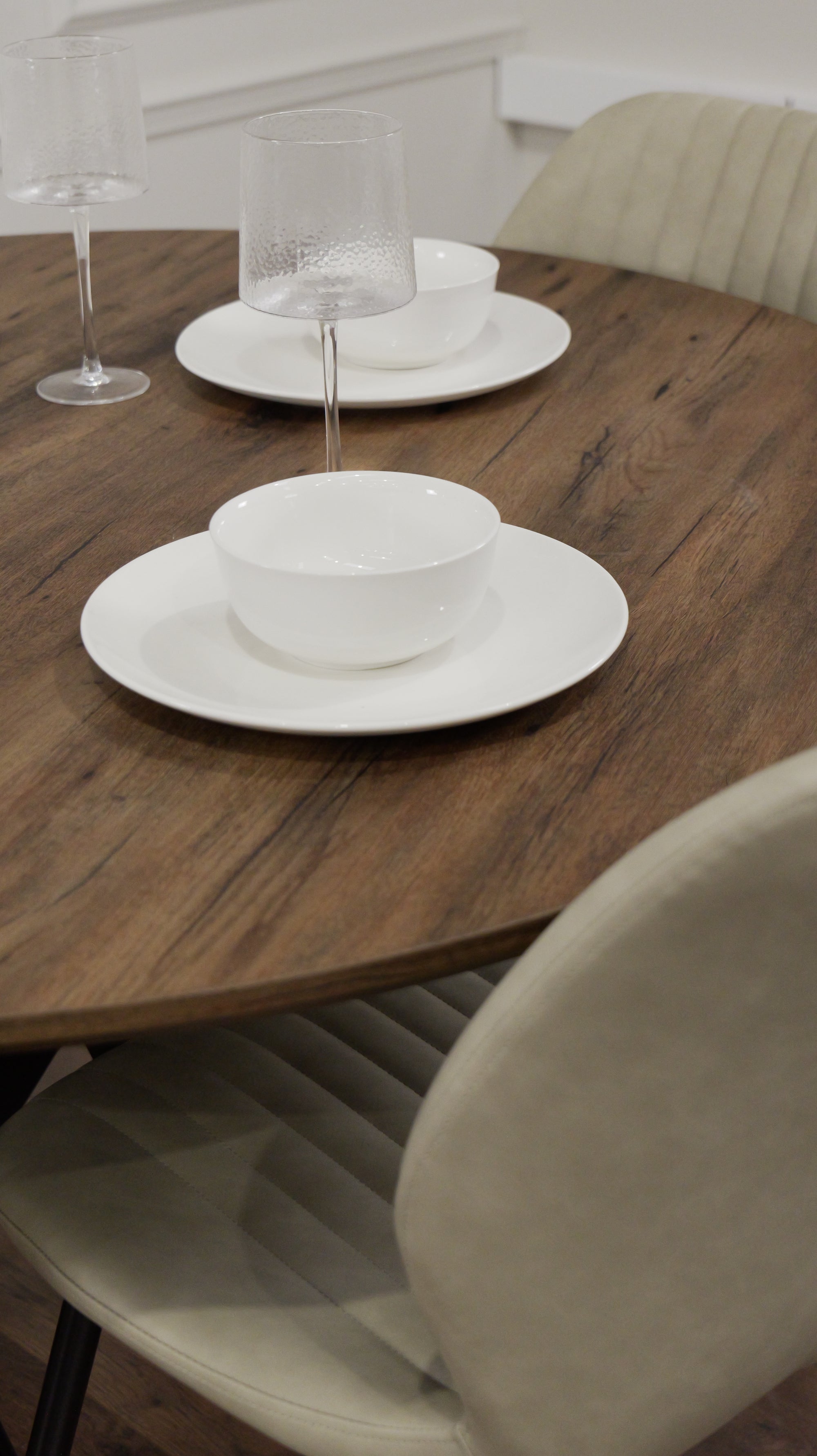 Epsom Dark Oak 1.2m + 4 Lyra Taupe PU