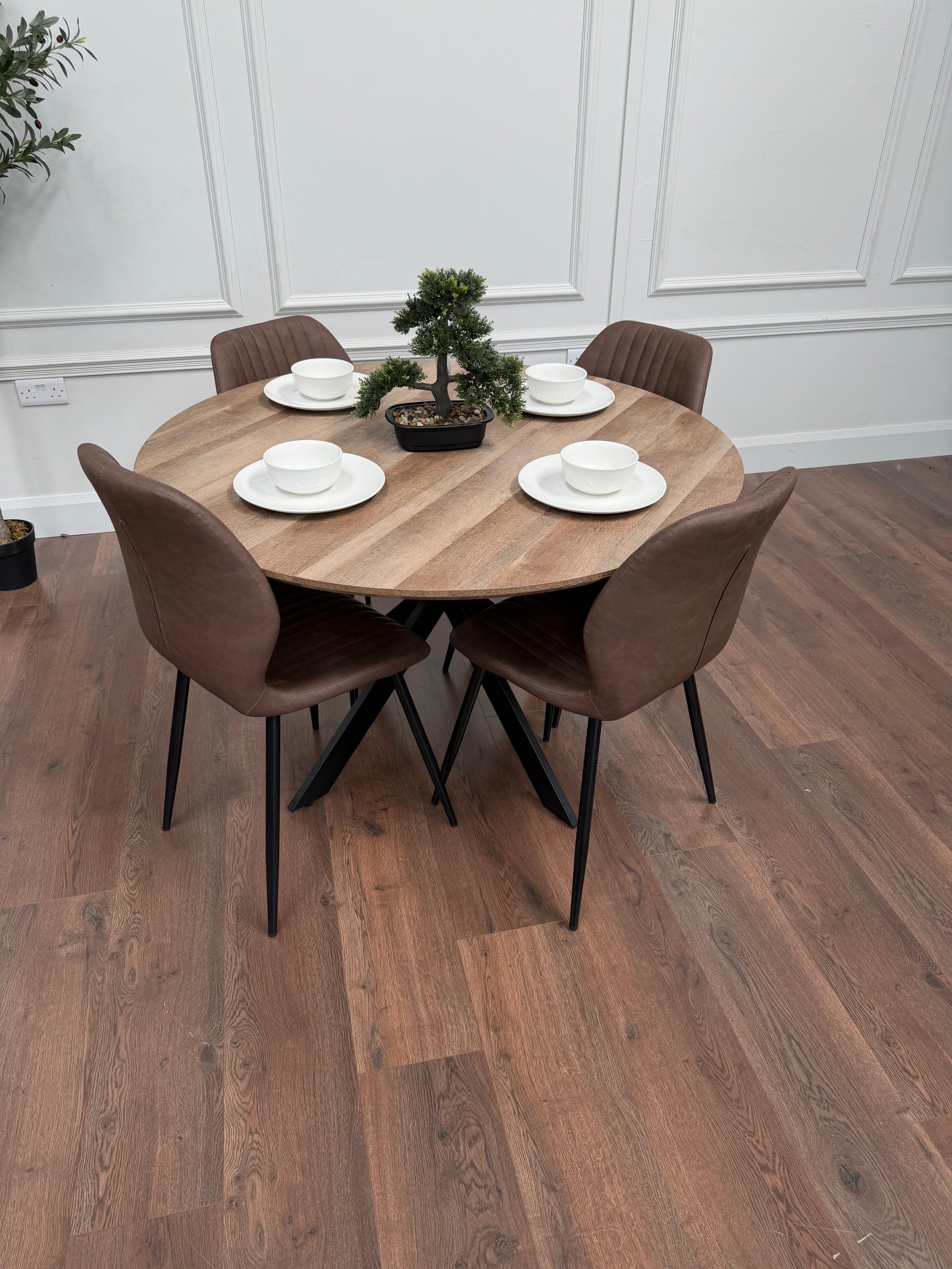 Epsom Rustic Oak 1.2m + 4 Lyra Brown PU