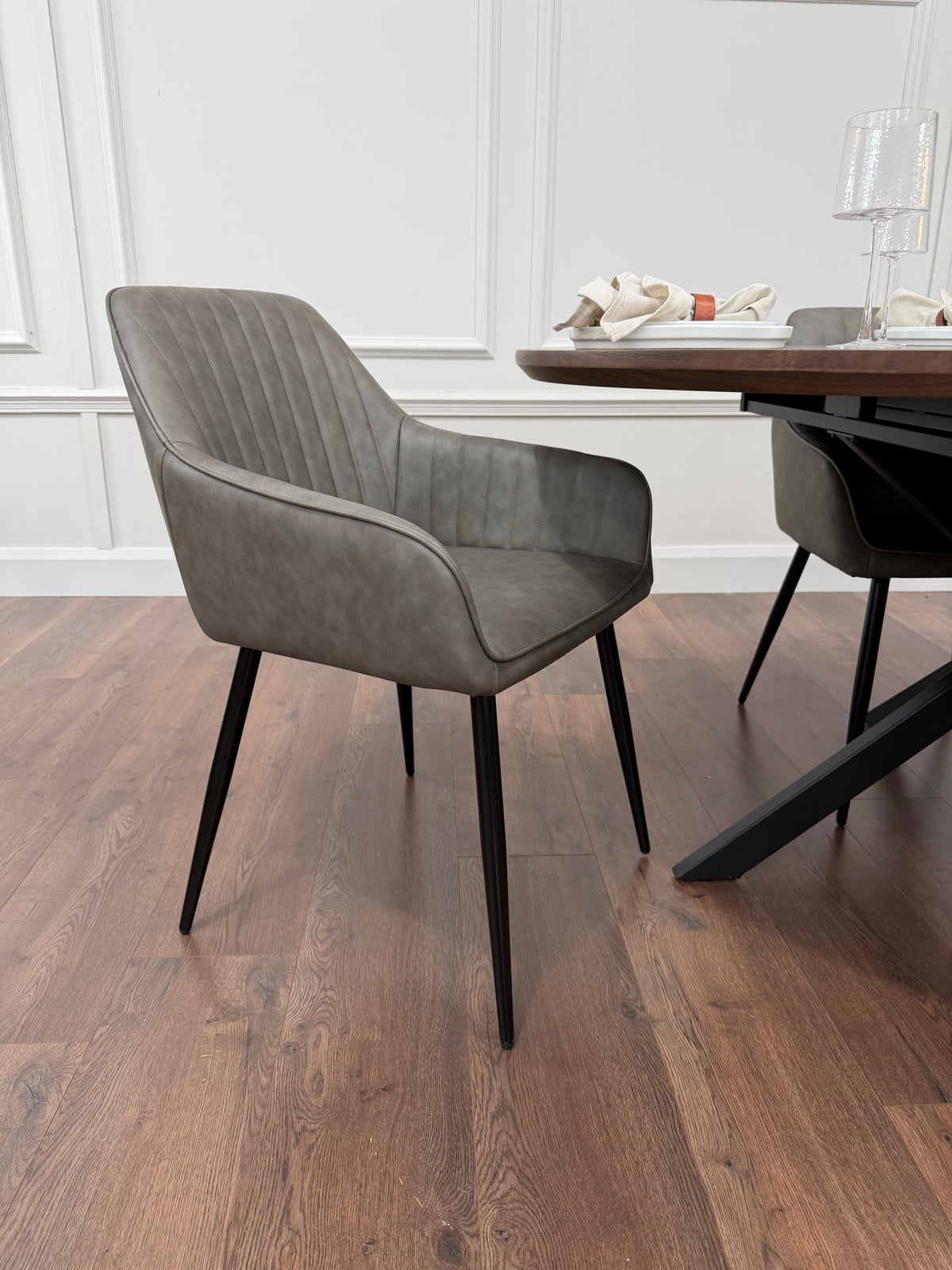 New York dark oak round extending dining table with 4 EZ grey PU chairs - photo 5