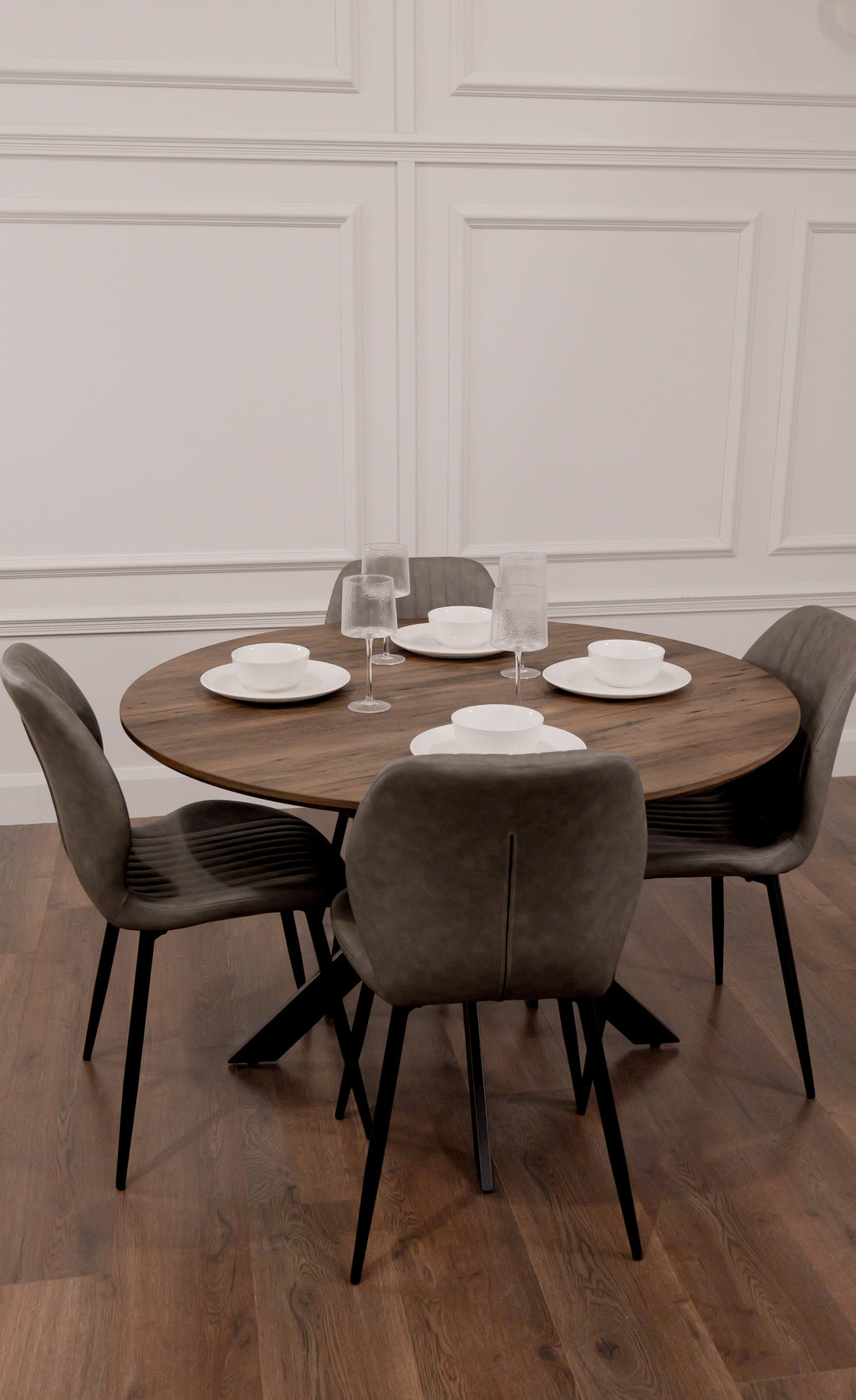Epsom Dark Oak 1.2m + 4 Lyra Grey PU