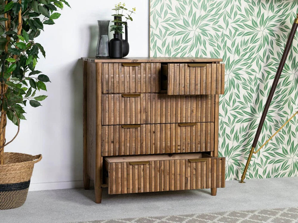 Kairo 5 drawer Chest - Cashew Oak