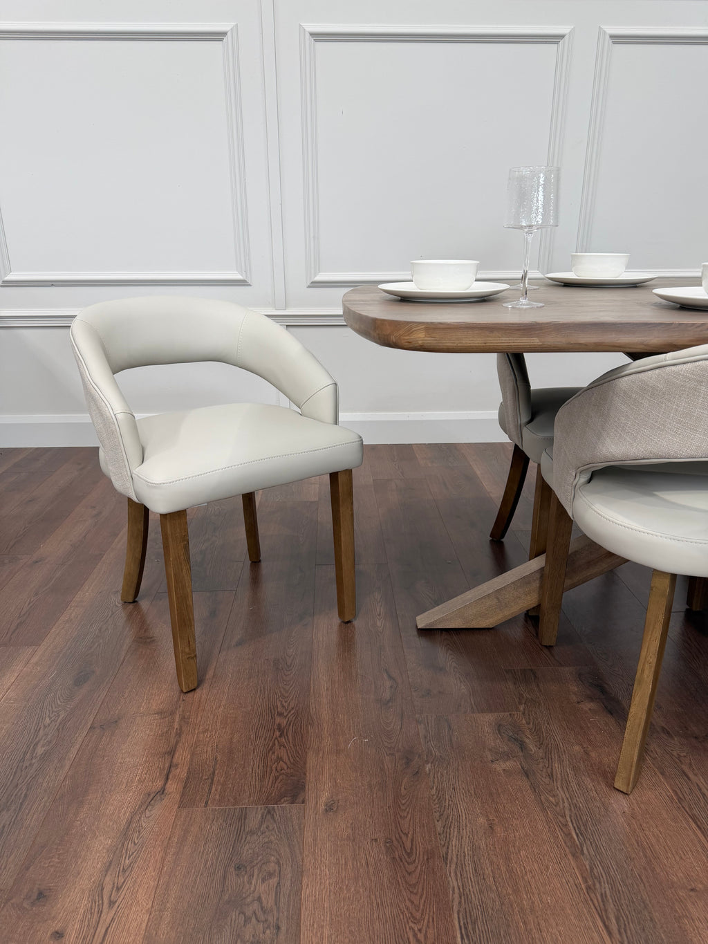 Ashley 1.8 m Table + 6 Willow Cream Chairs