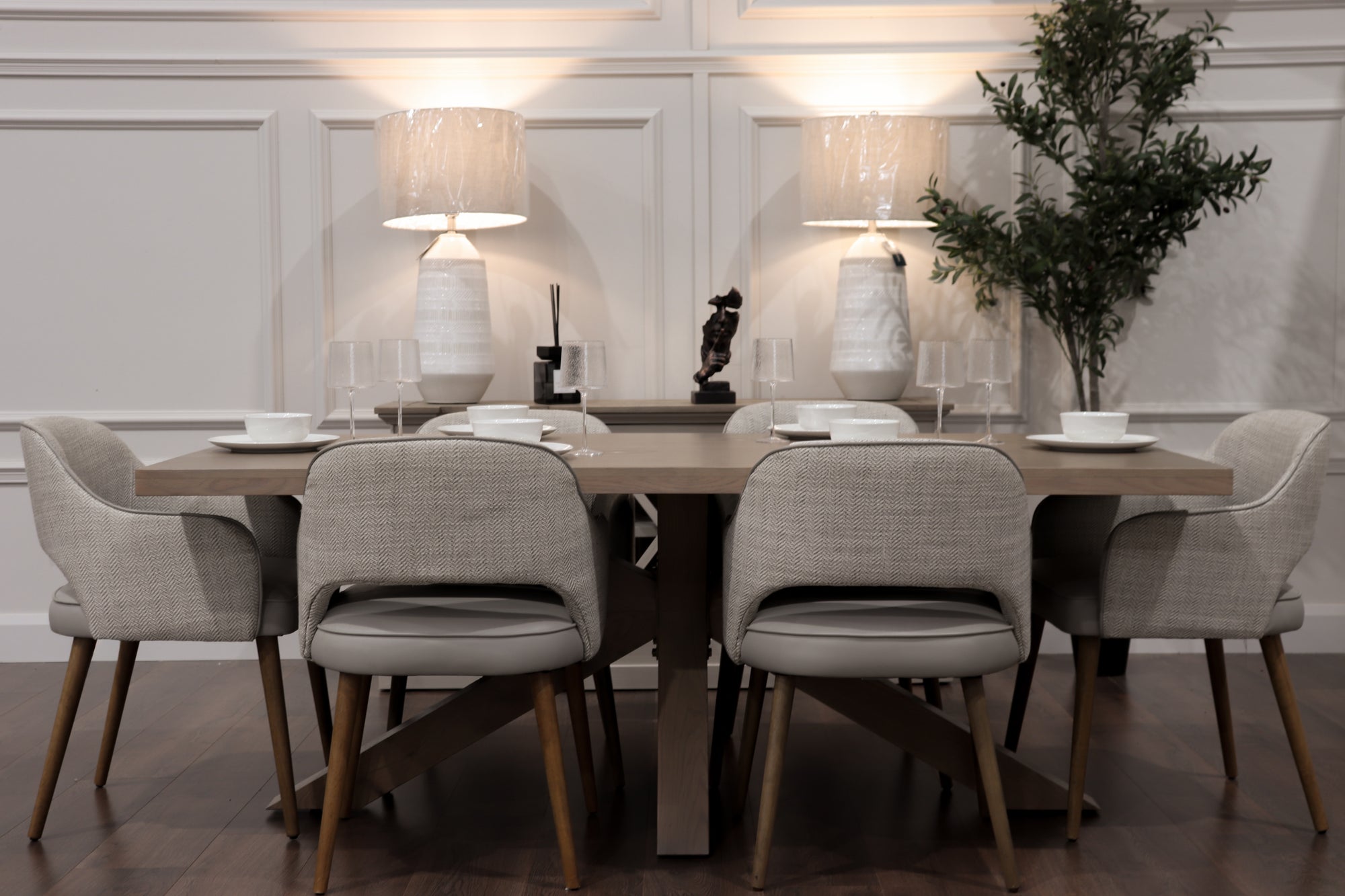 Parnell 2m Starburst + 6 Pisa Chairs