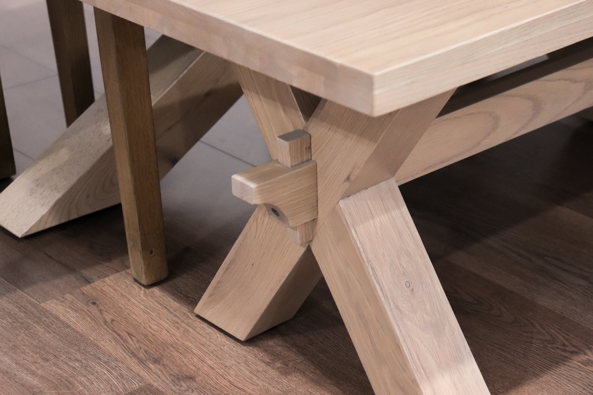 Parnell 2m Starburst + Bench + 4 Willow Chairs