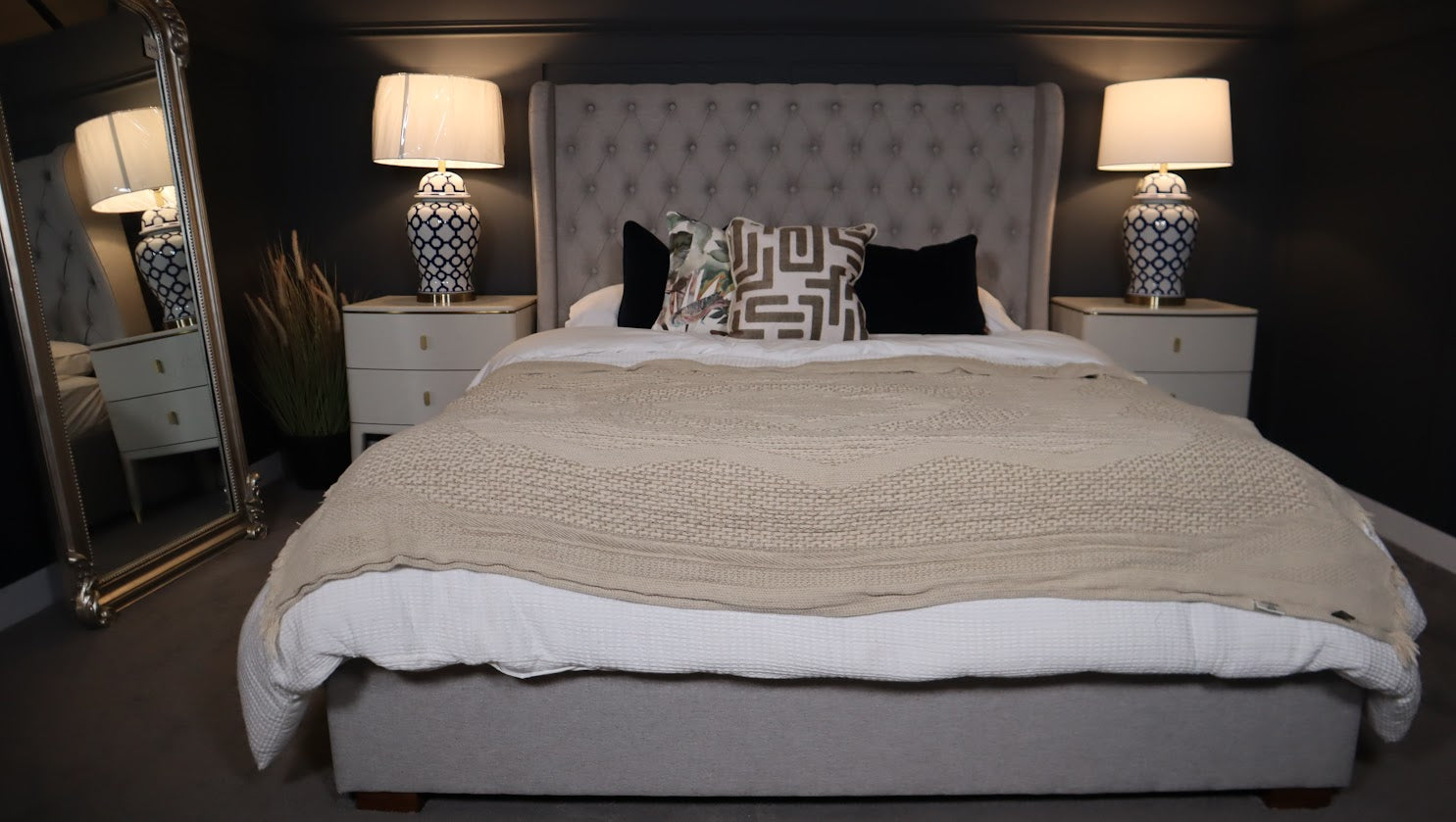 Vienna Kingsize Bed frame