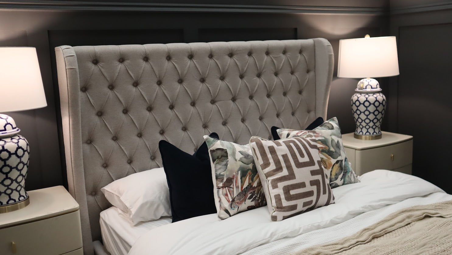 Vienna Kingsize Bed frame