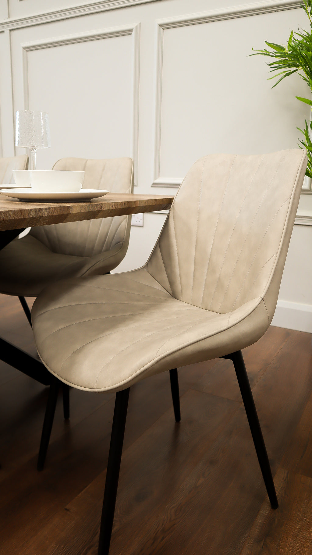 Epsom Rustic Oak 1.6m + 6 Tilly Chairs Taupe PU