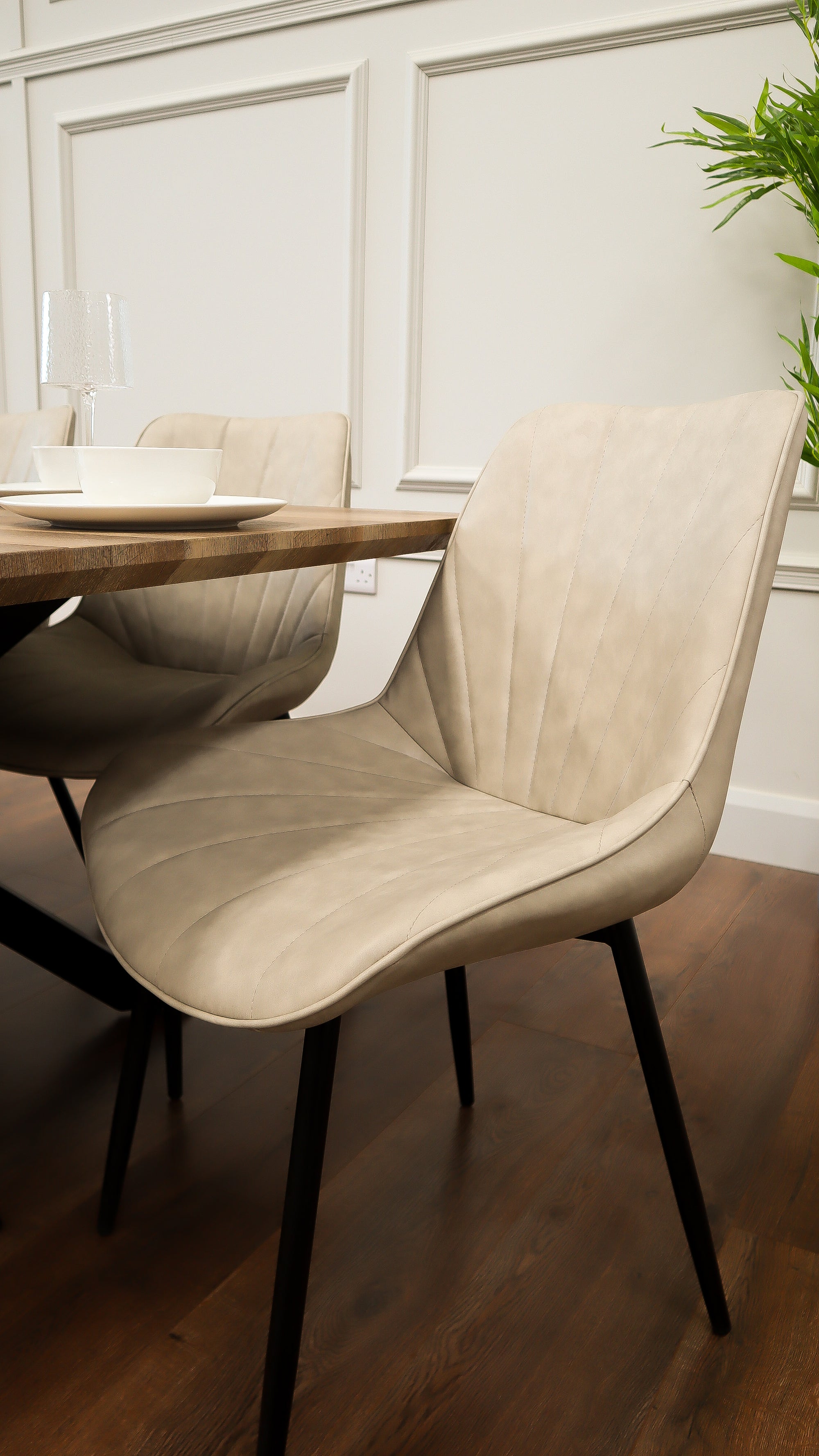 Epsom Rustic Oak 1.6m + 6 Tilly Chairs Taupe PU