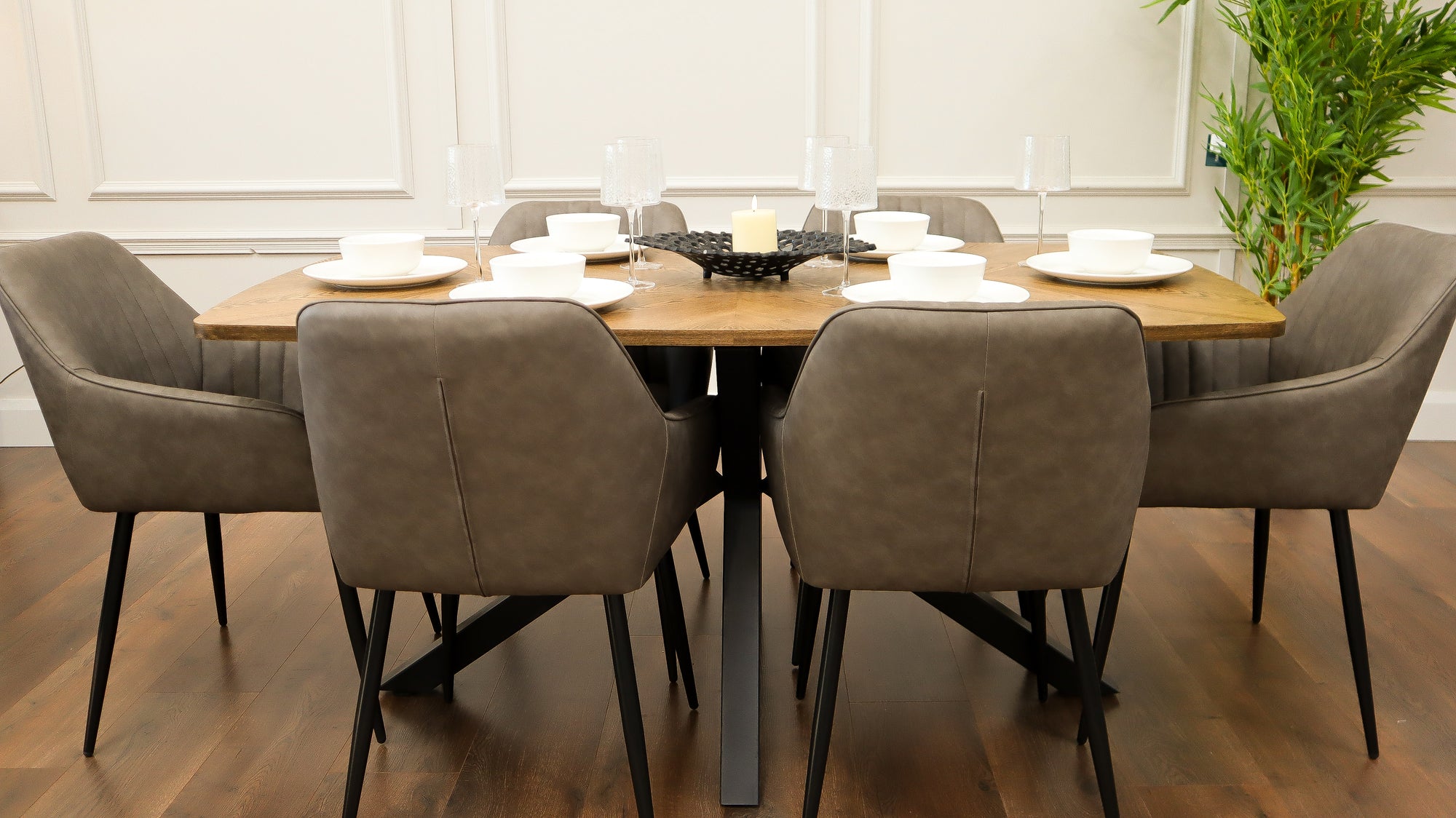 Hampton 1.6m + 6 EZ Grey Chairs