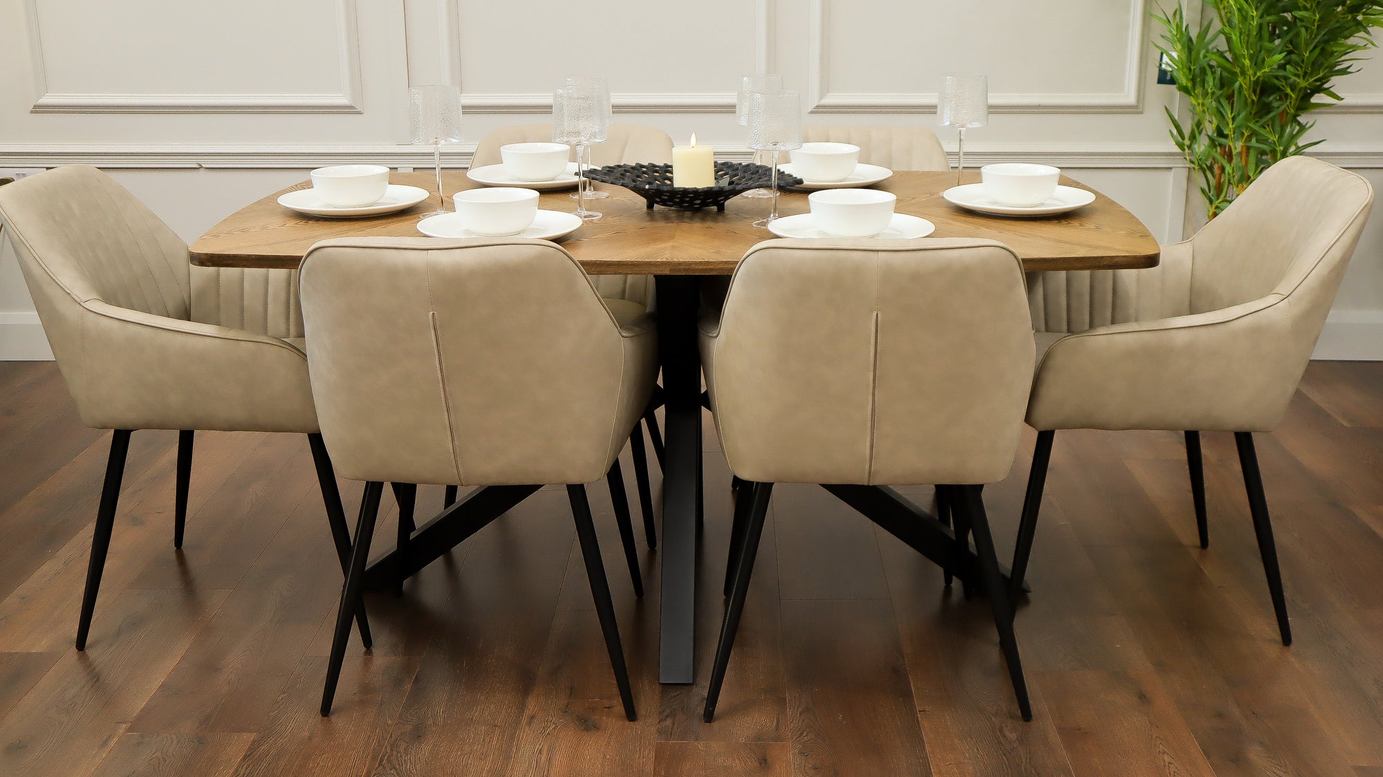 Hampton 1.6m + 6 EZ Taupe PU Chairs