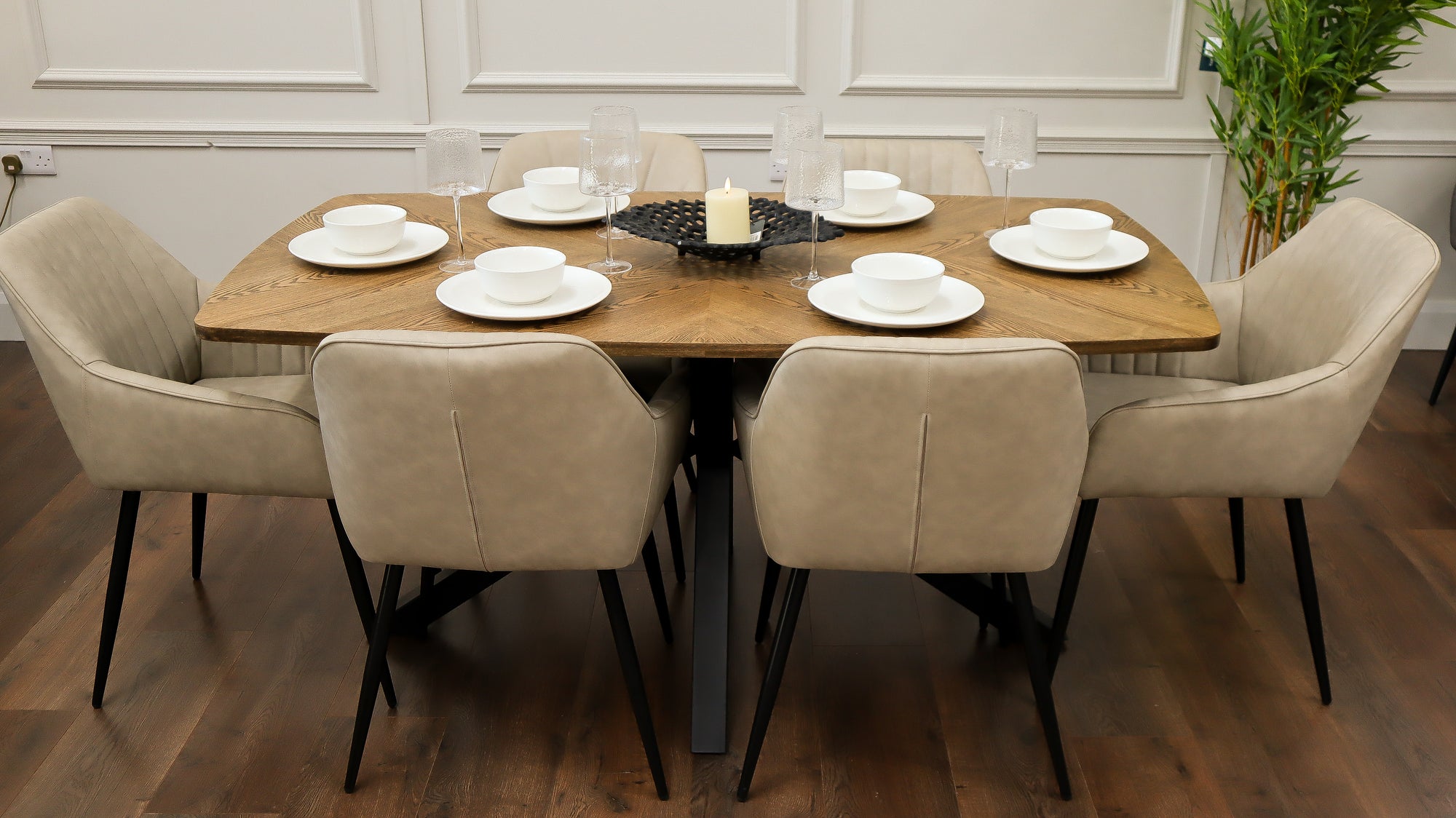 Hampton 1.6m + 6 EZ Taupe PU Chairs