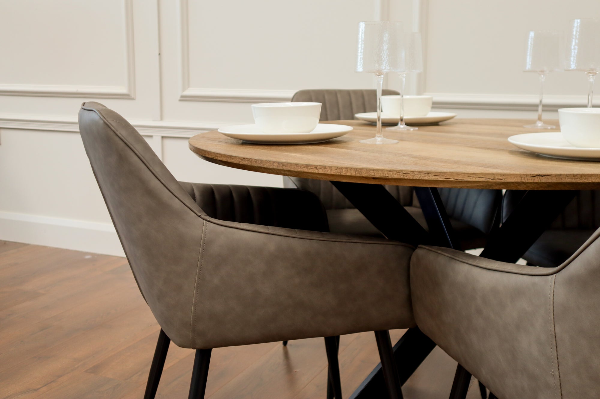 Epsom Rustic Oak 1.2m + 4 EZ Grey PU Chairs
