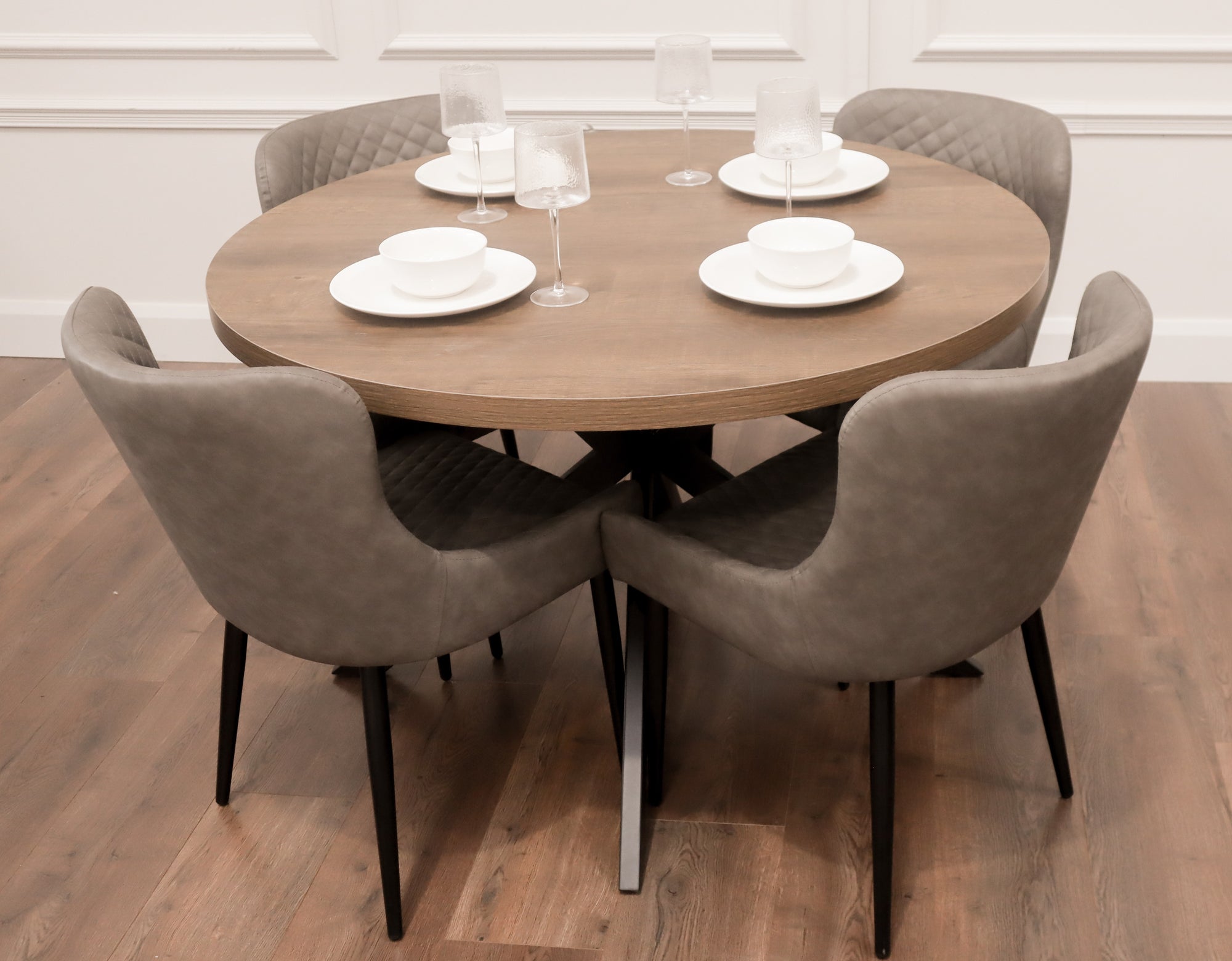 Pan Dark 1.2m + 4 Diamond Grey PU Chairs