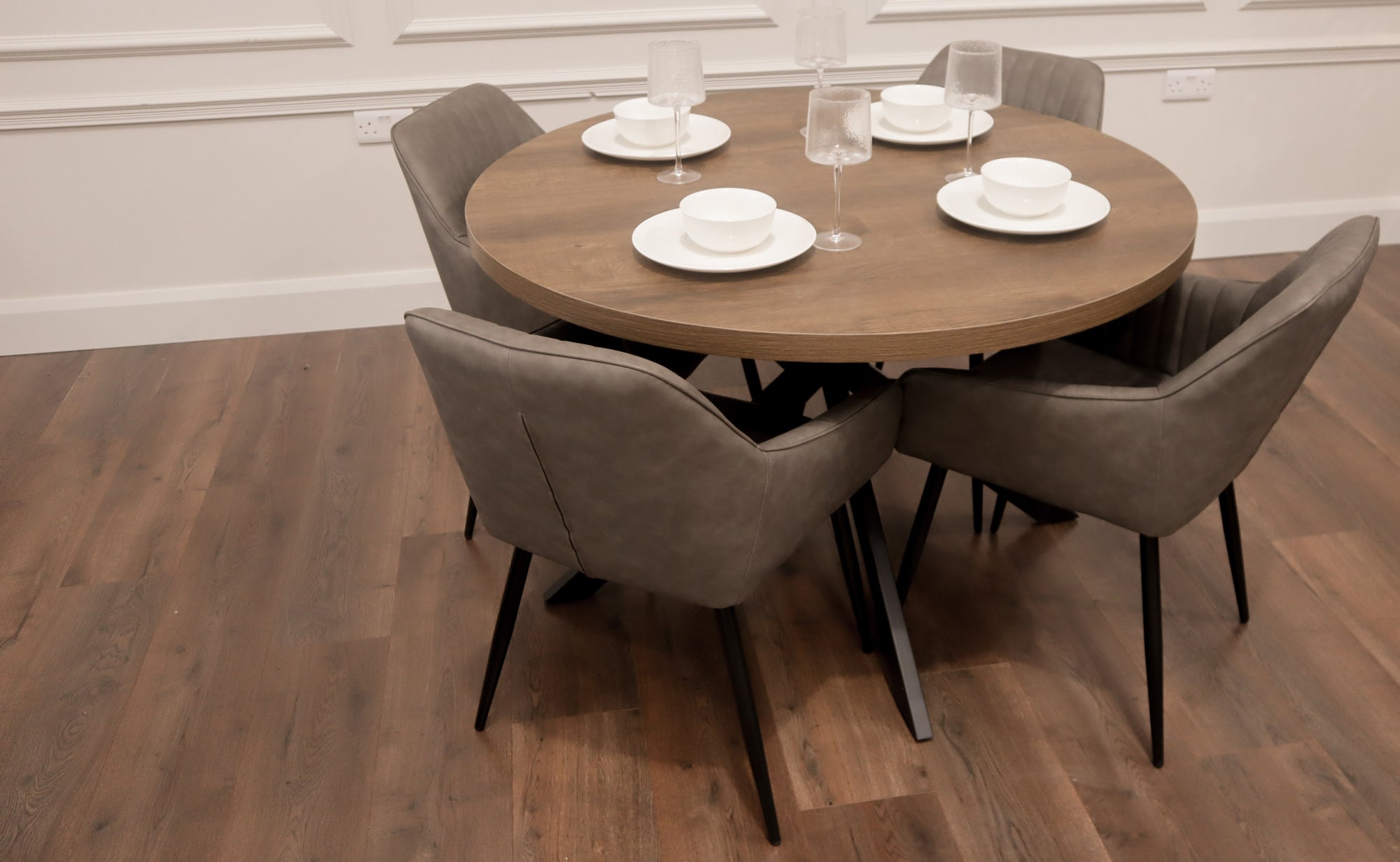 Pan Dark 1.2m + 4 EZ Grey PU Chairs
