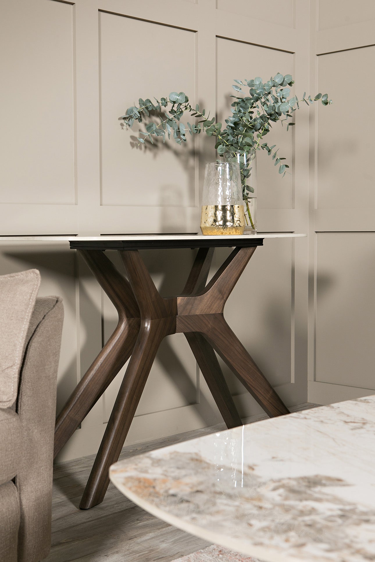 Arya Console Table