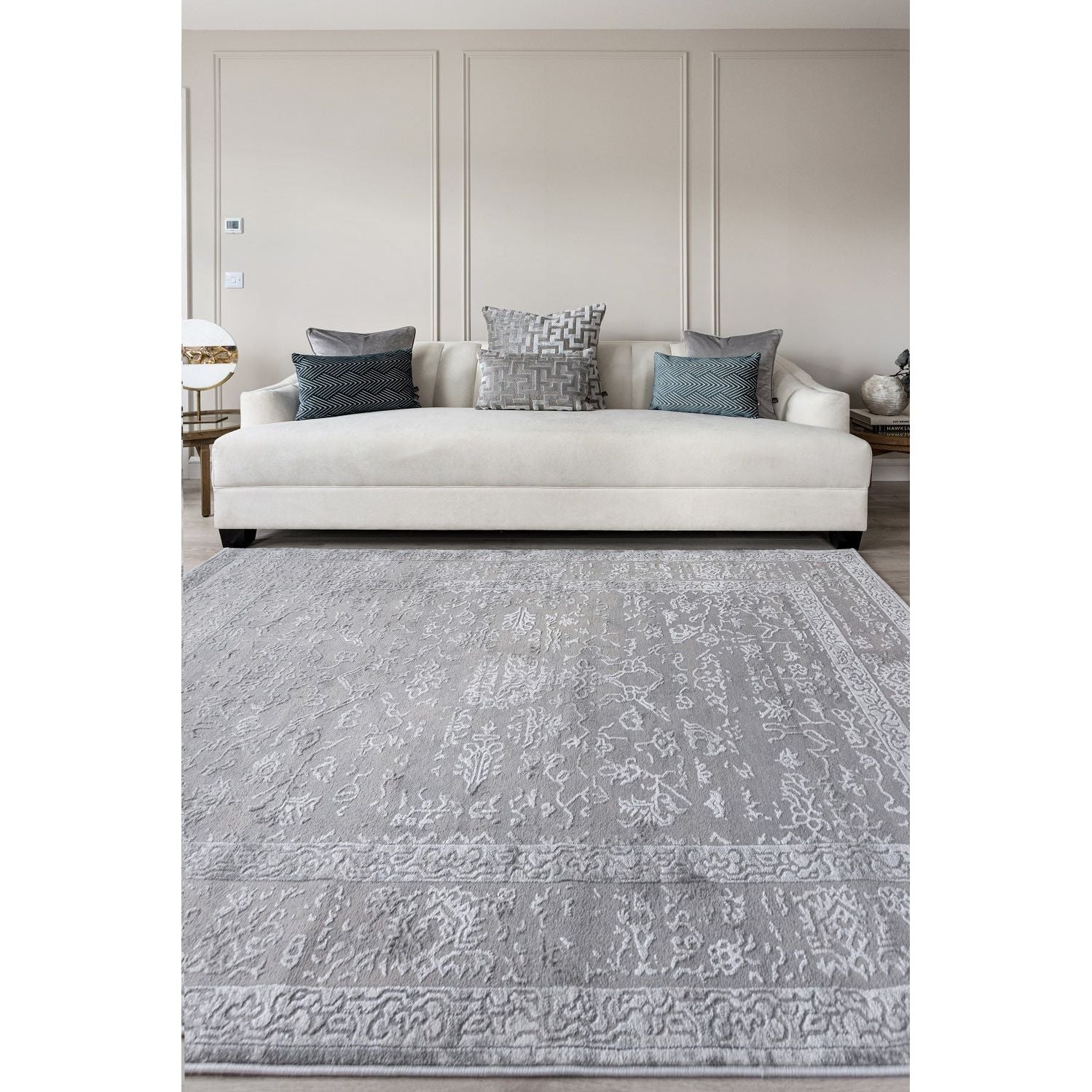 Camilla Damask Rug - Grey