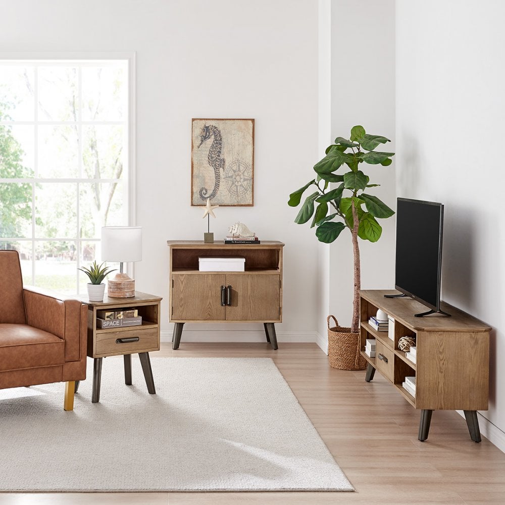 Russell- TV Unit