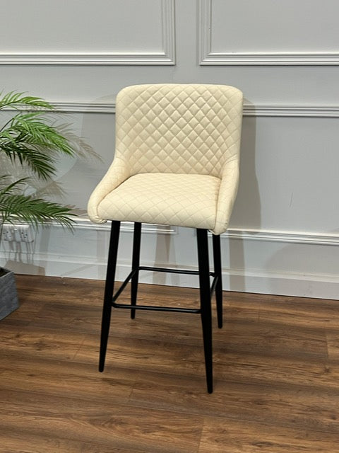 NEPTUNE BARSTOOL CREAM PU