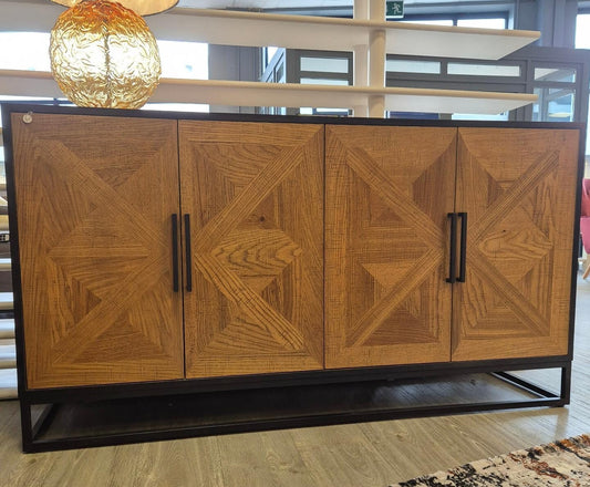 Windsor - 4 Door Sideboard