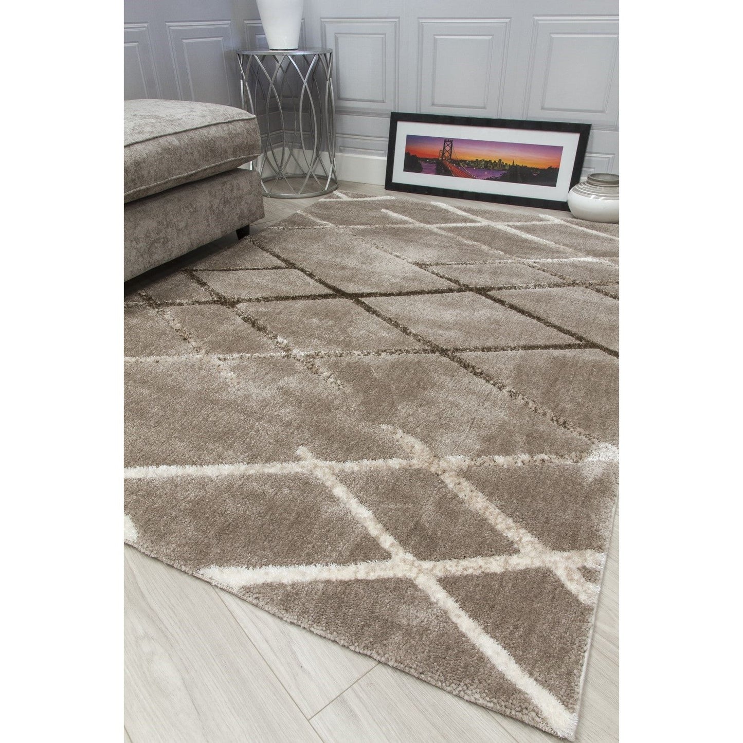 Taupe Modern Rug - Synergy Connex